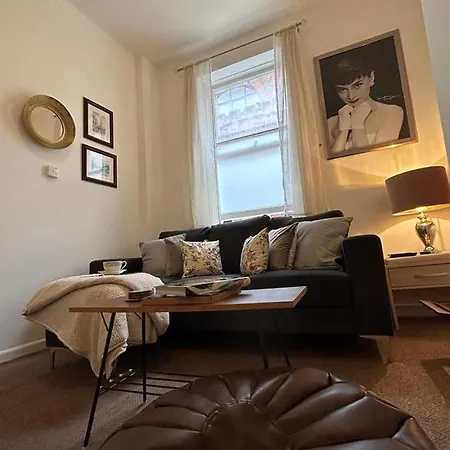John Street Flat 2 Apartment *